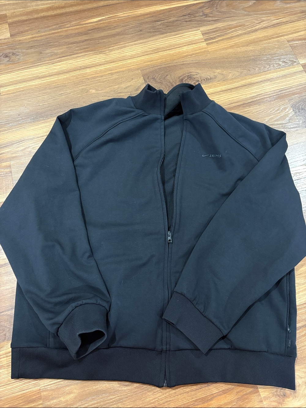 Nike skims Black Full-Zip Track Jacket oversized NWOT